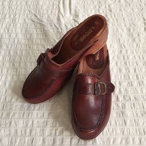 Vintage oxblood leather wooden clogs size 7.5/8